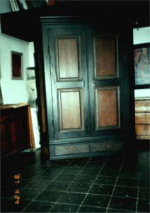 Schrank nach der Restaurierung